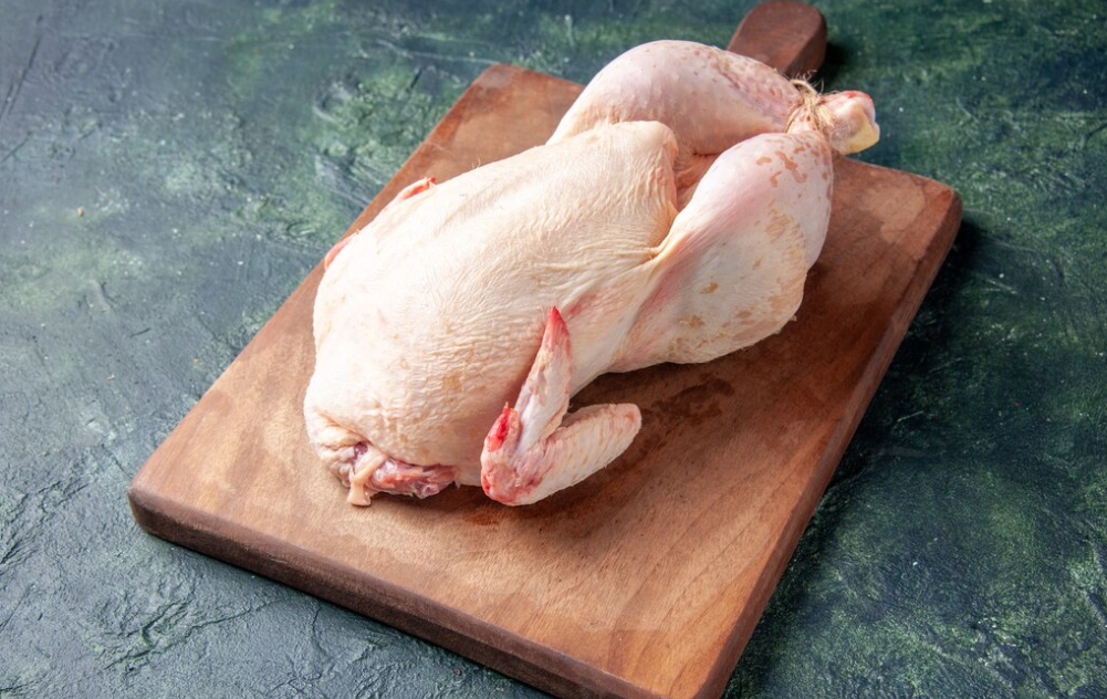 Awas! Kenali 6 Tanda Ayam Busuk Sebelum Dikonsumsi, Simak Penjelasan Lengkapnya di Sini